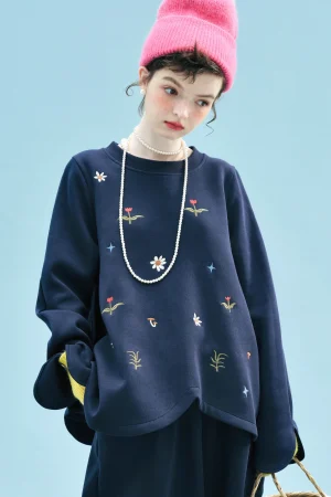 imakokoni 2025 Autumn Sweet and Cute Embroidered Petal-Shaped Hoodie Pullover Top 255240